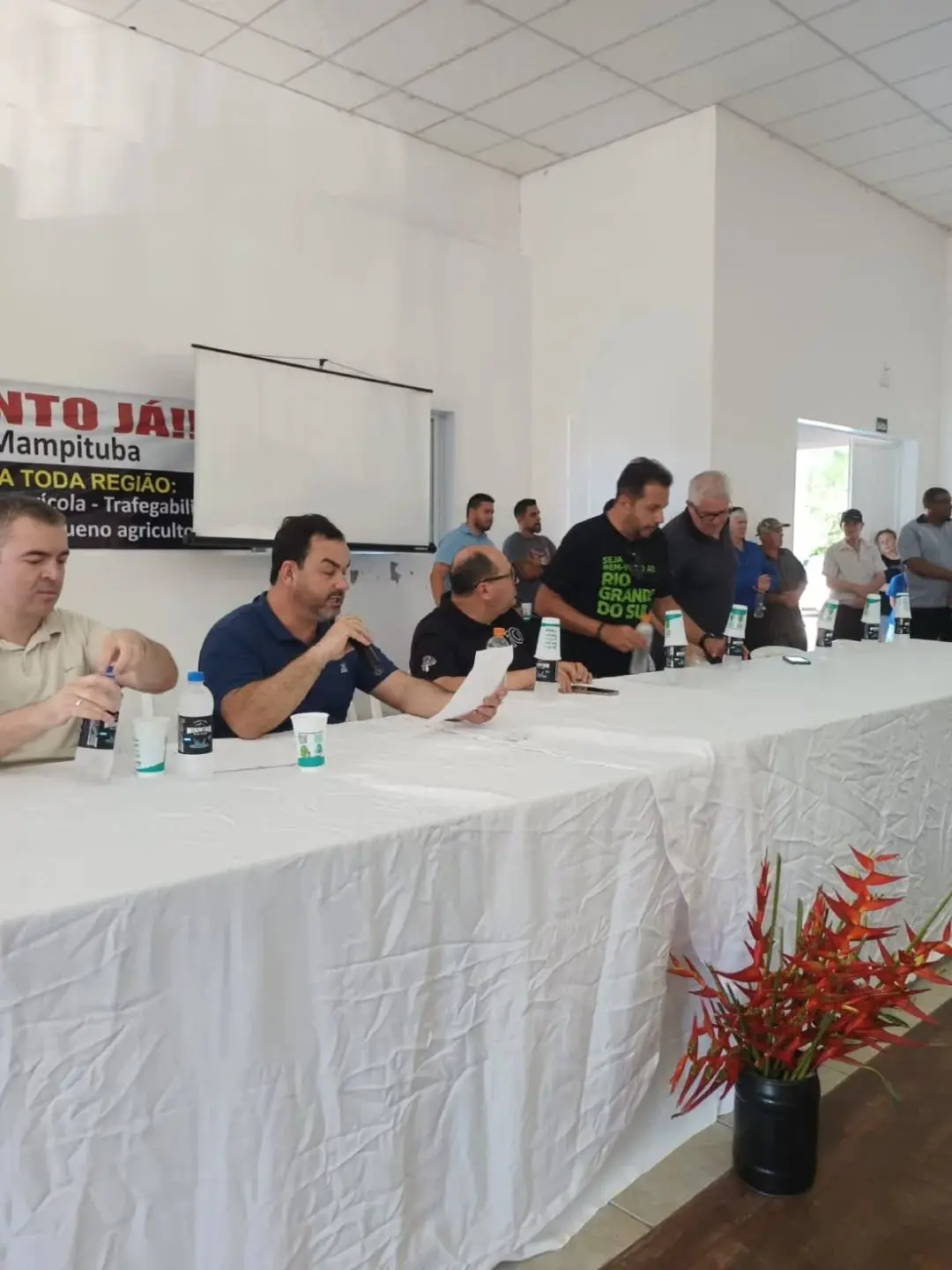 Comunidade de Pirataba (RS) se Mobiliza por Asfaltamento em Rodovia Vital