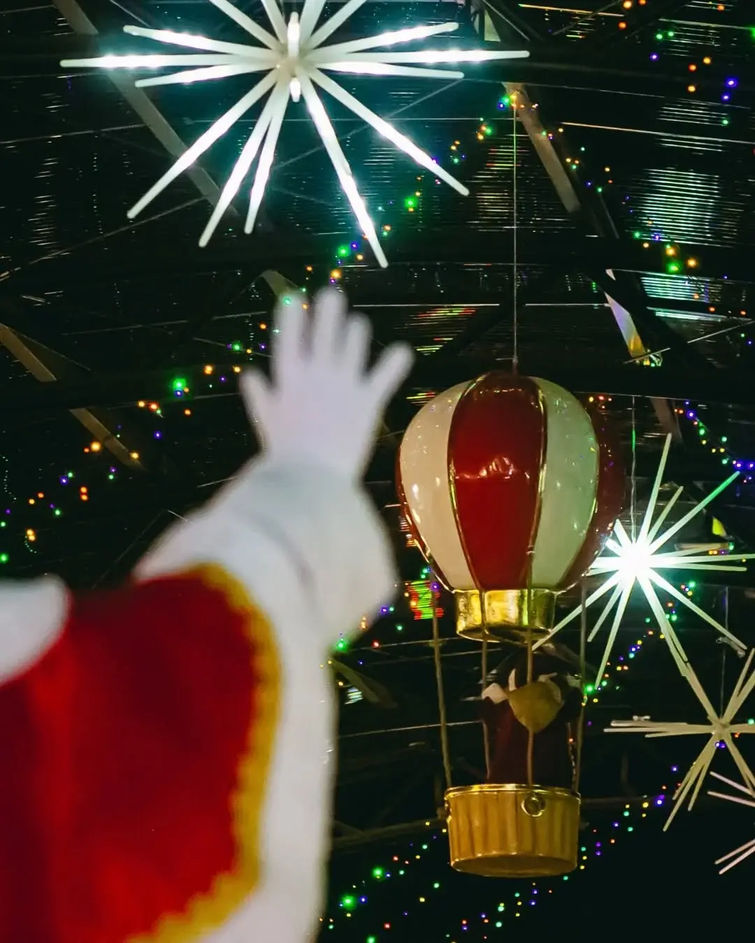 Papai Noel Chega de UTV e Ilumina o 16º Natal dos Canyons em Praia Grande