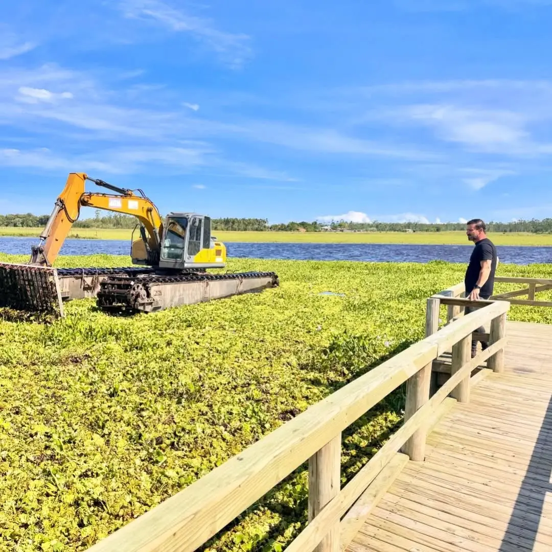 Balneário Gaivota Inicia Limpeza da Lagoa de Fora para Preservação Ambiental