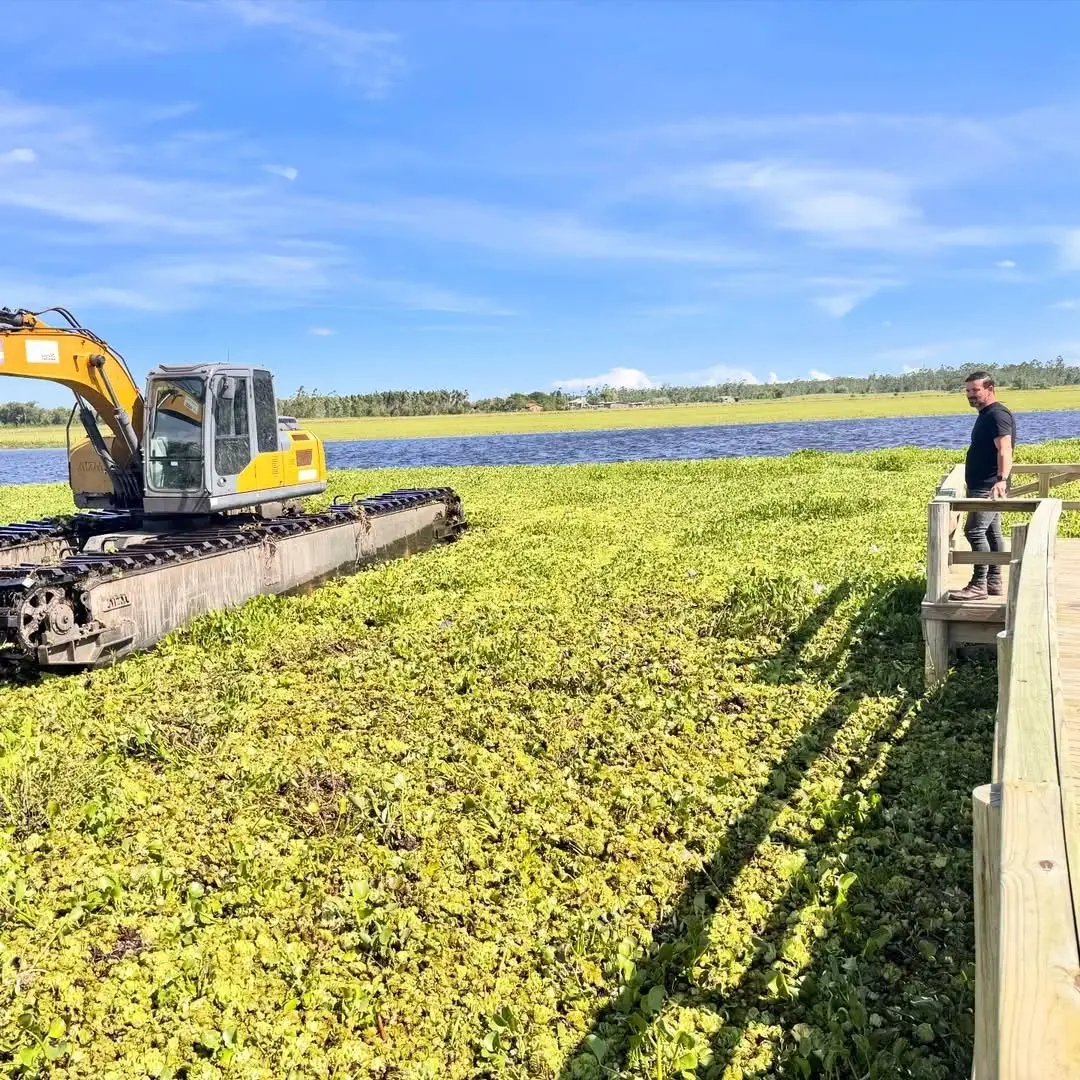 Balneário Gaivota Inicia Limpeza da Lagoa de Fora para Preservação Ambiental