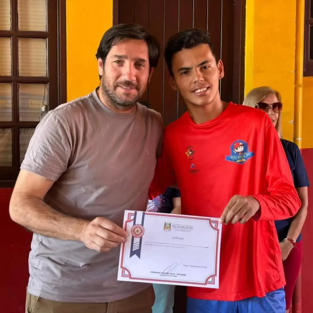 Torres Celebra Formatura dos Bombeiros Mirins da APAE: Inclusão e Parceria em Destaque