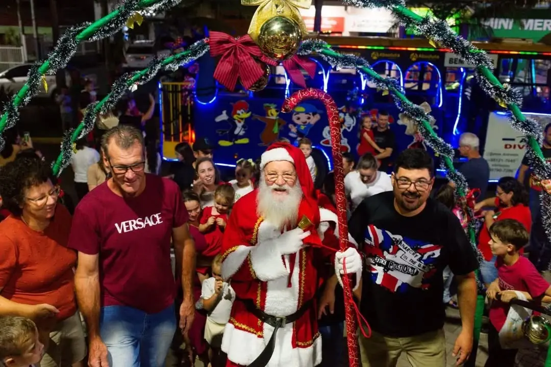 Dom Pedro de Alcântara Celebra a Magia do Natal com Espetáculo da Família