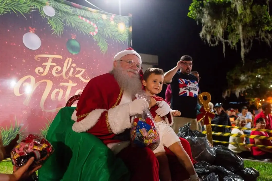Dom Pedro de Alcântara Celebra a Magia do Natal com Espetáculo da Família