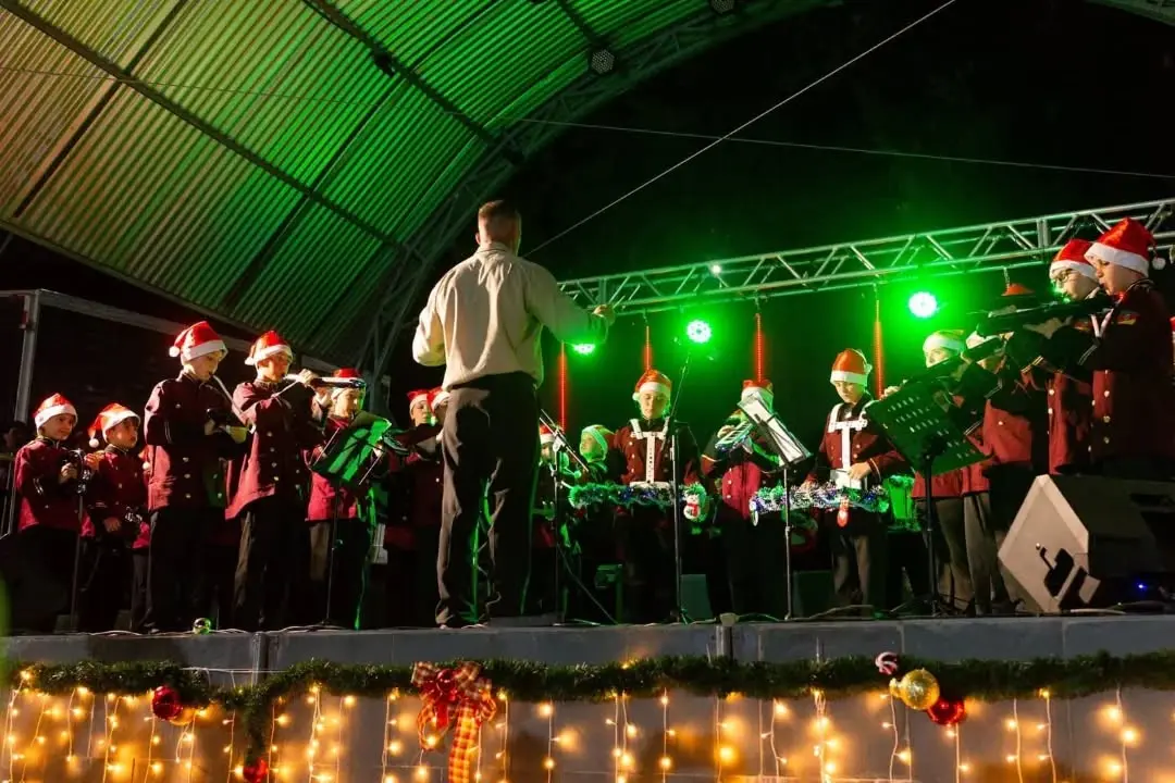 Dom Pedro de Alcântara Celebra a Magia do Natal com Espetáculo da Família