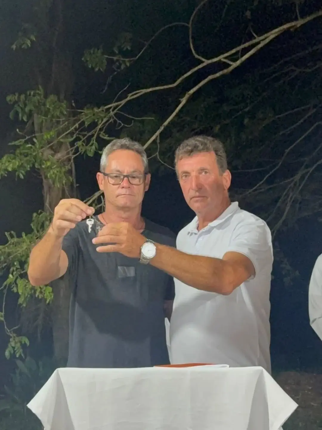 Comunidade de São João do Sul celebra nova iluminação do Oratório Frei Adercide