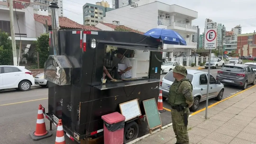 Prefeitura de Torres intensifica fiscalização de trailers irregulares para garantir a saúde pública