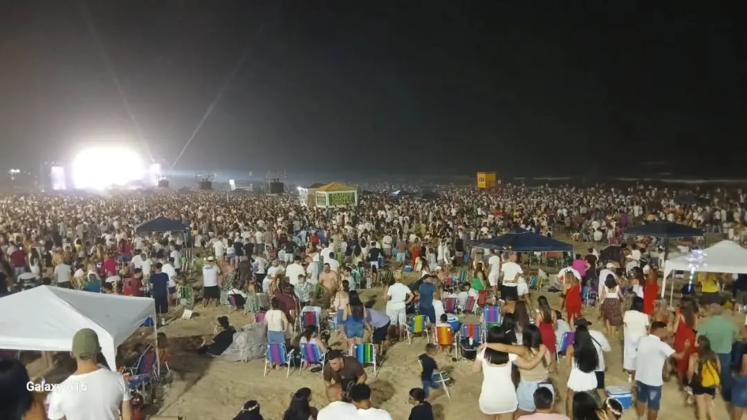 Réveillon em Torres Entra para a História com Recorde de Público e Festa Inesquecível