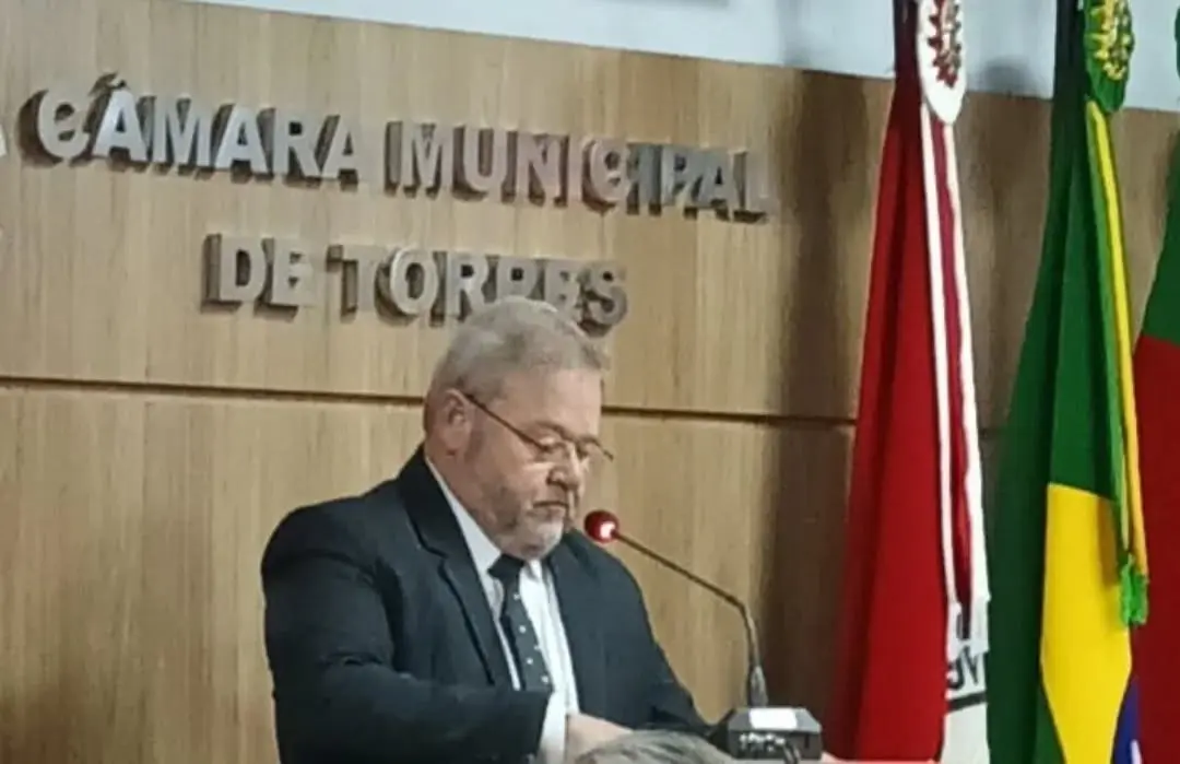 Igor Beretta é Reconduzido à Presidente da Câmara de Vereadores de Torres (RS) em Momento Histórico