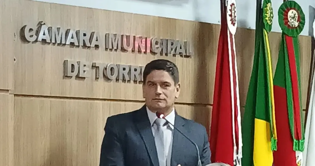 Igor Beretta é Reconduzido à Presidente da Câmara de Vereadores de Torres (RS) em Momento Histórico