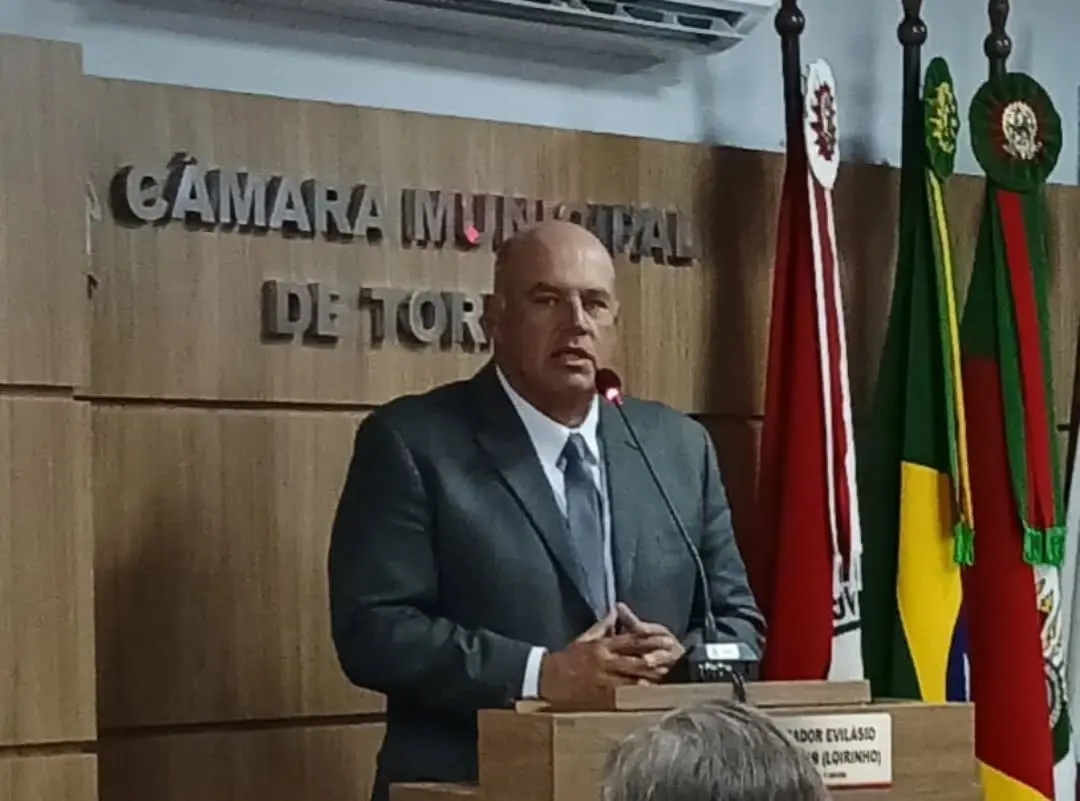 Igor Beretta é Reconduzido à Presidente da Câmara de Vereadores de Torres (RS) em Momento Histórico