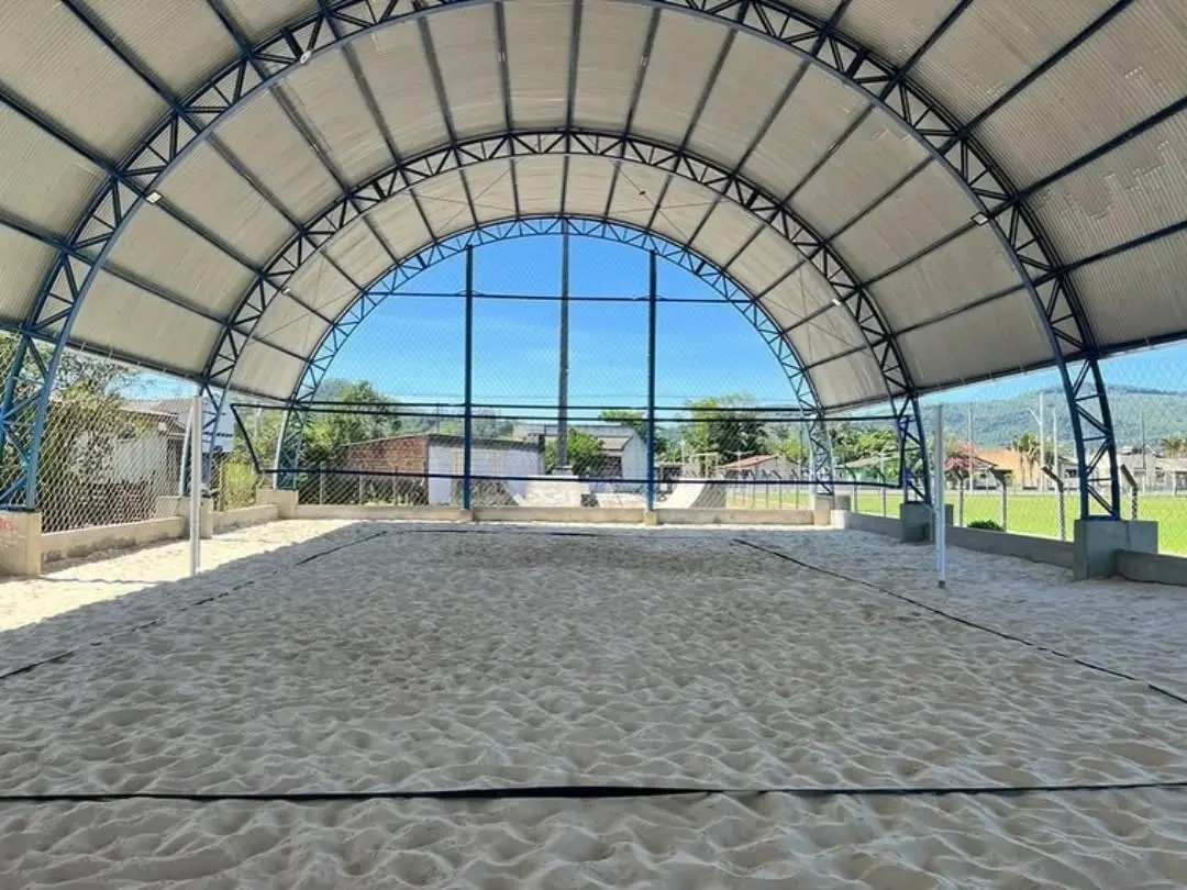 Jacinto Machado Celebra a Revitalização de Quadras Esportivas para a Comunidade