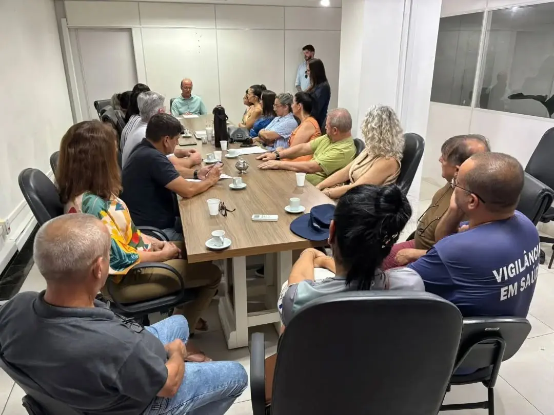 Prefeito de Torres se Reúne com Agentes Comunitárias de Saúde para Tratar do Incentivo Financeiro Adicional (IFA)