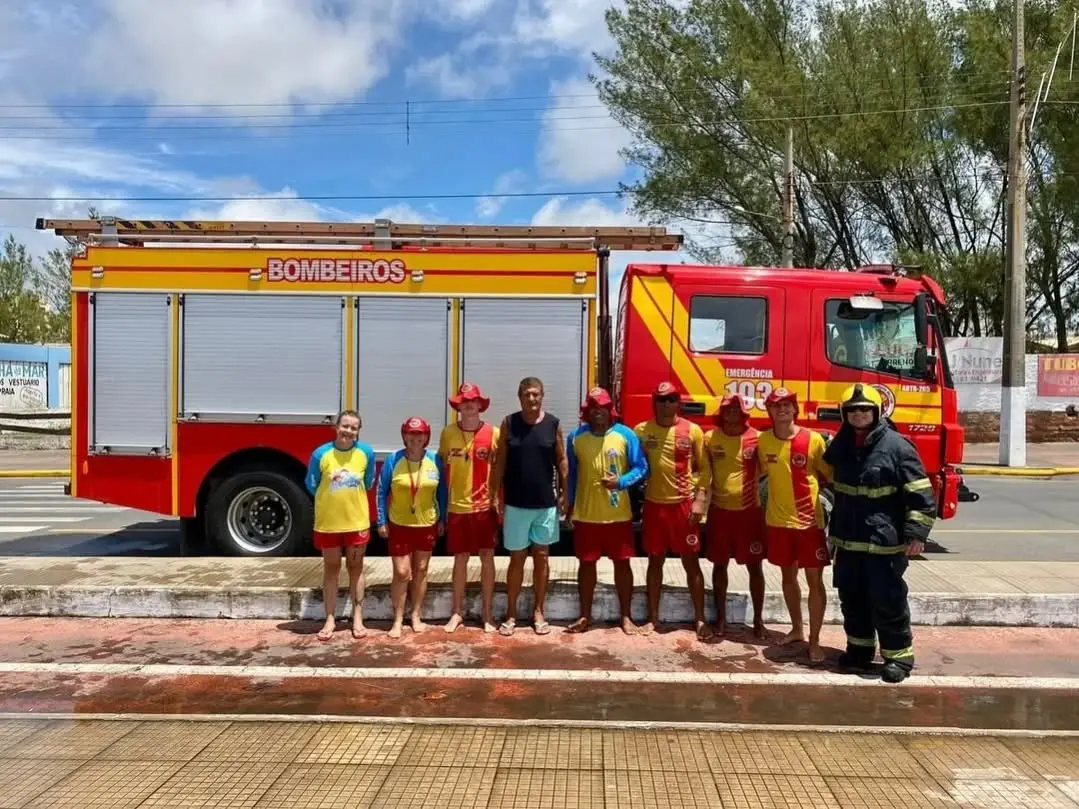 Programa Golfinho 2026 forma primeira turma em Balneário Gaivota com foco na segurança aquática
