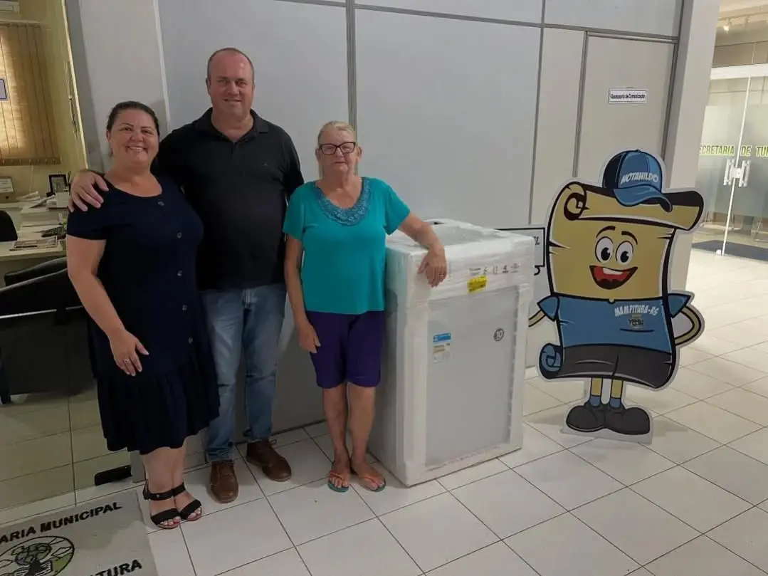 Mampituba Premia Cidadã com Máquina de Lavar no Programa Nota Premiada