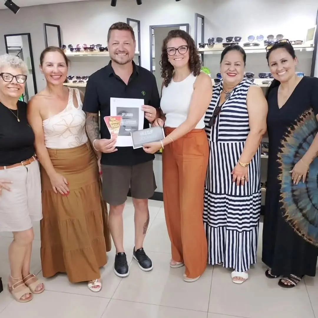 Torres celebra o espírito natalino e premia as melhores vitrines de Natal 2025