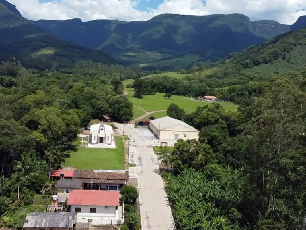 Jacinto Machado Impulsiona Desenvolvimento com Investimentos em Infraestrutura