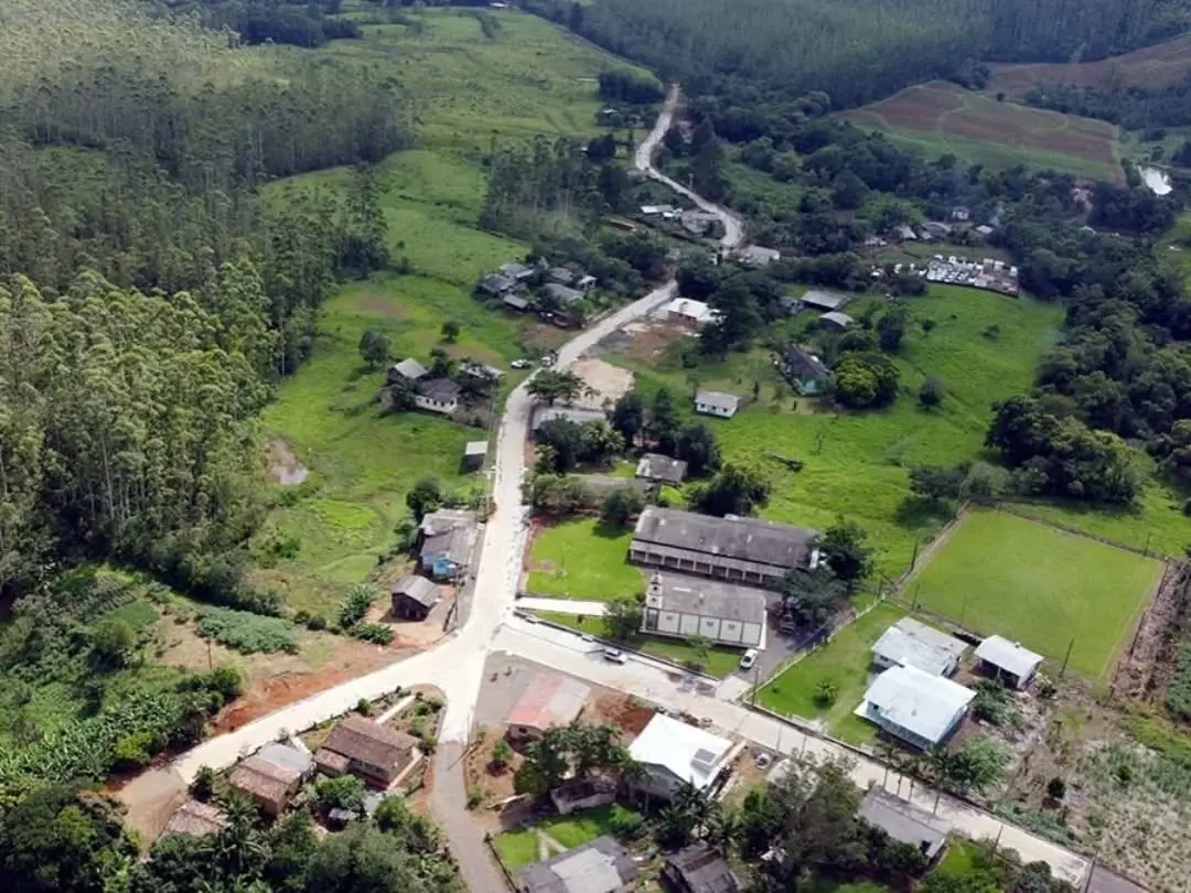 Jacinto Machado Impulsiona Desenvolvimento com Investimentos em Infraestrutura