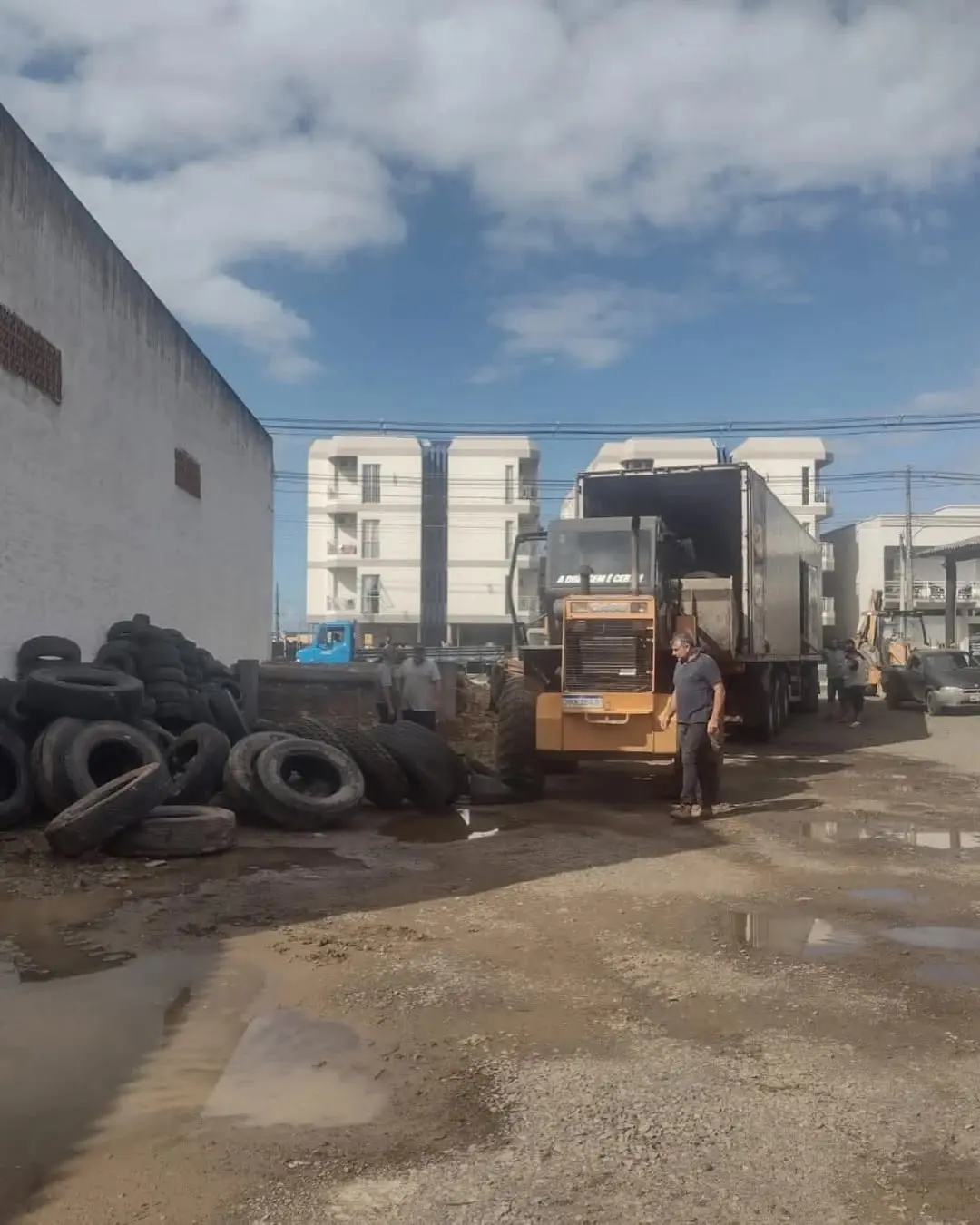 Turvo intensifica combate à dengue com recolhimento de pneus