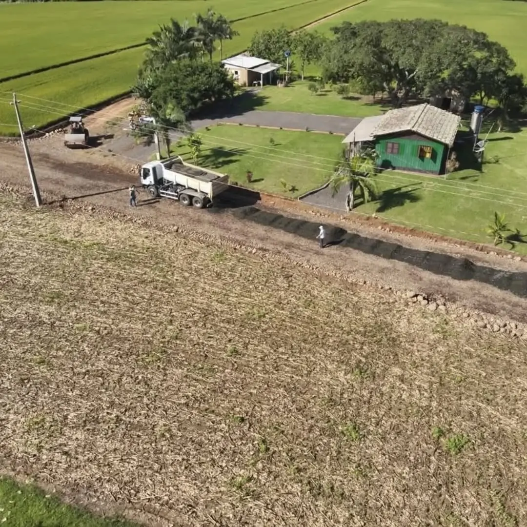 Avanço na Estrada da Costa do Rio Pinheirinho Promete Mais Qualidade e Segurança em Turvo, SC