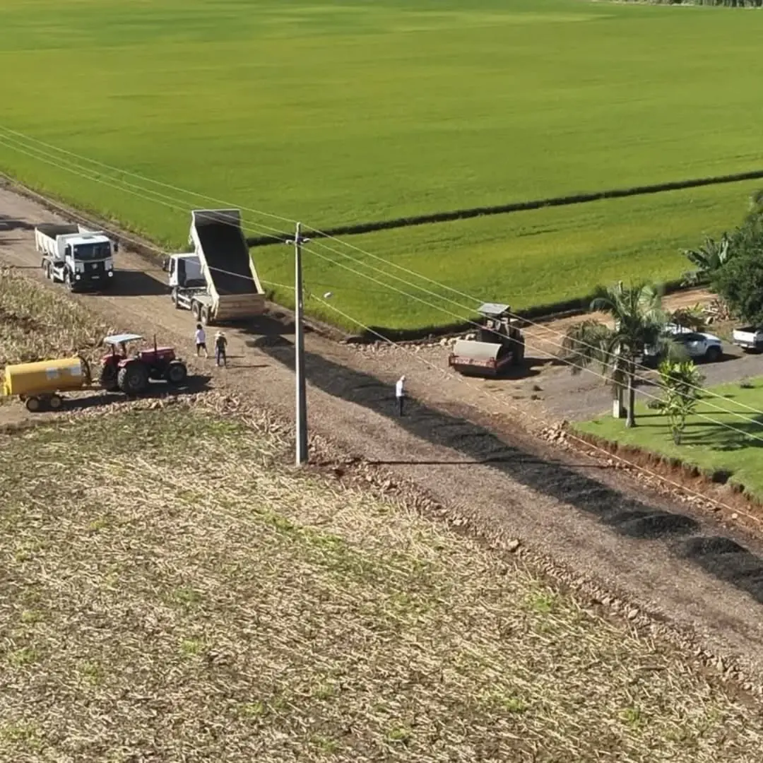 Avanço na Estrada da Costa do Rio Pinheirinho Promete Mais Qualidade e Segurança em Turvo, SC