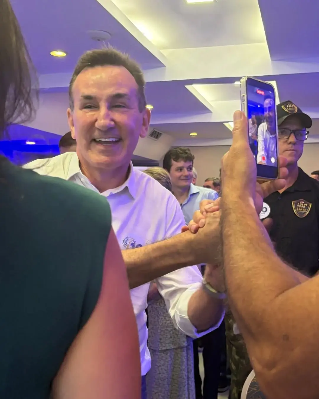 Republicanos SC Demonstra Força e União em Evento Marcante com Filiação de Carmen Zanotto