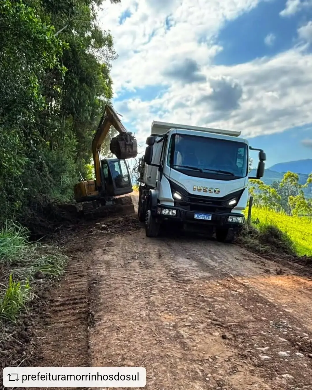 Prefeitura de Morrinhos do Sul Melhora Acesso e Segurança na Estrada do Chapecó