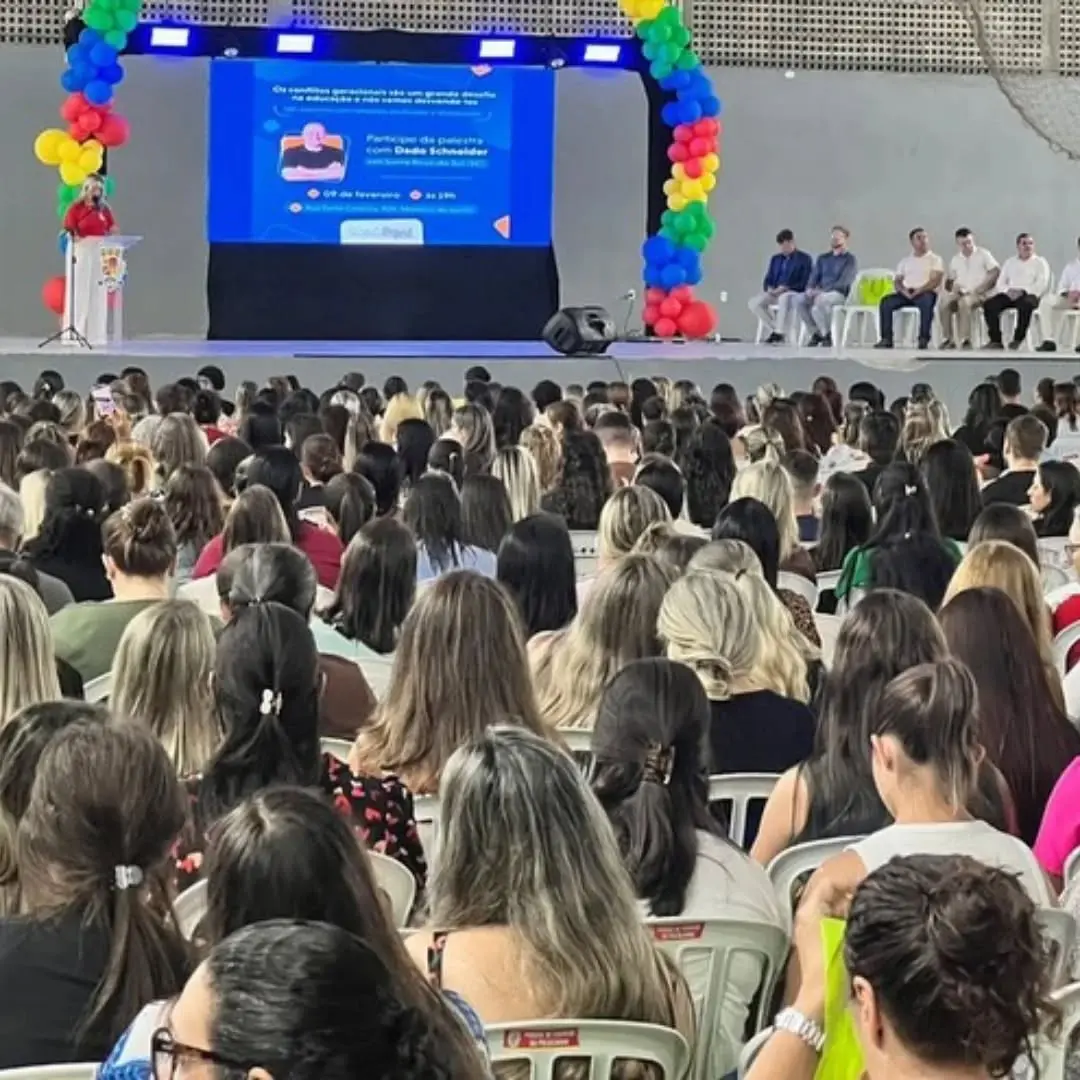 Santa Rosa do Sul Sedia Evento de Educação com Foco em Conflitos Geracionais