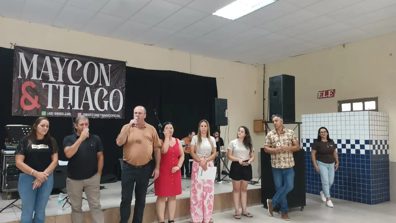 Mampituba-RS Celebra a Alegria do Carnaval da Melhor Idade em Grande Estilo