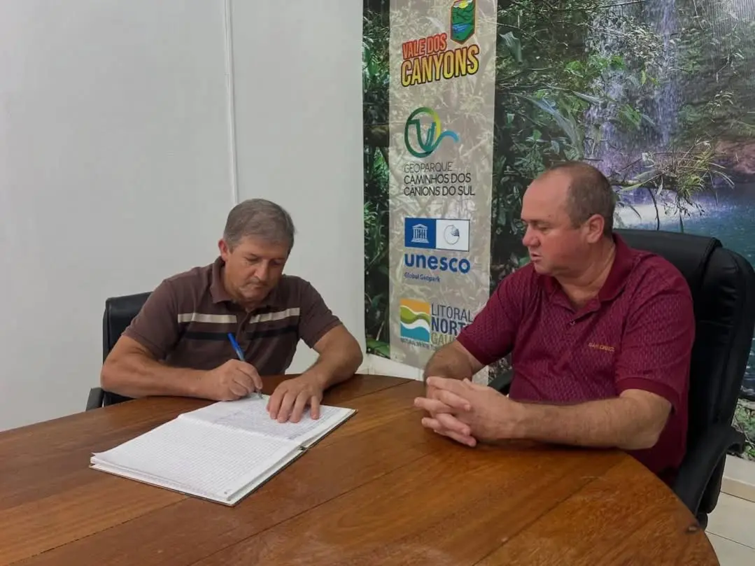 Prefeito de Mampituba Impulsiona Turismo em Evento Internacional em Lisboa