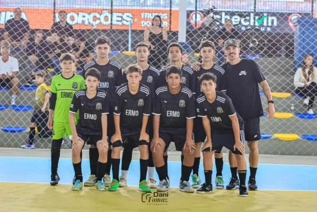 Ermo no Topo: DME Conquista Título da Futurão Cup Sub-15 em Balneário Arroio do Silva