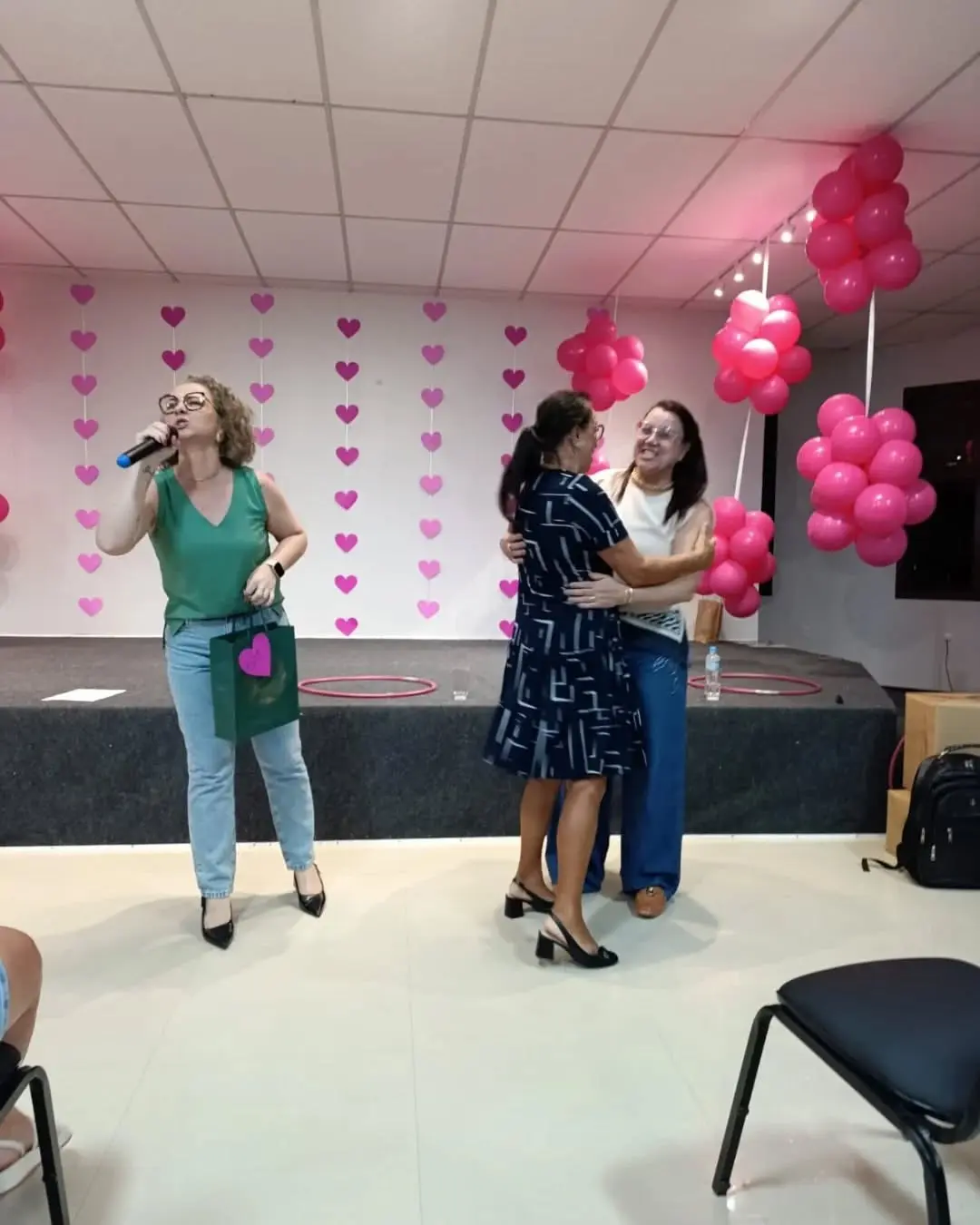 Noite das Mulheres em Três Cachoeiras: Encontro Celebra a Valorização Feminina