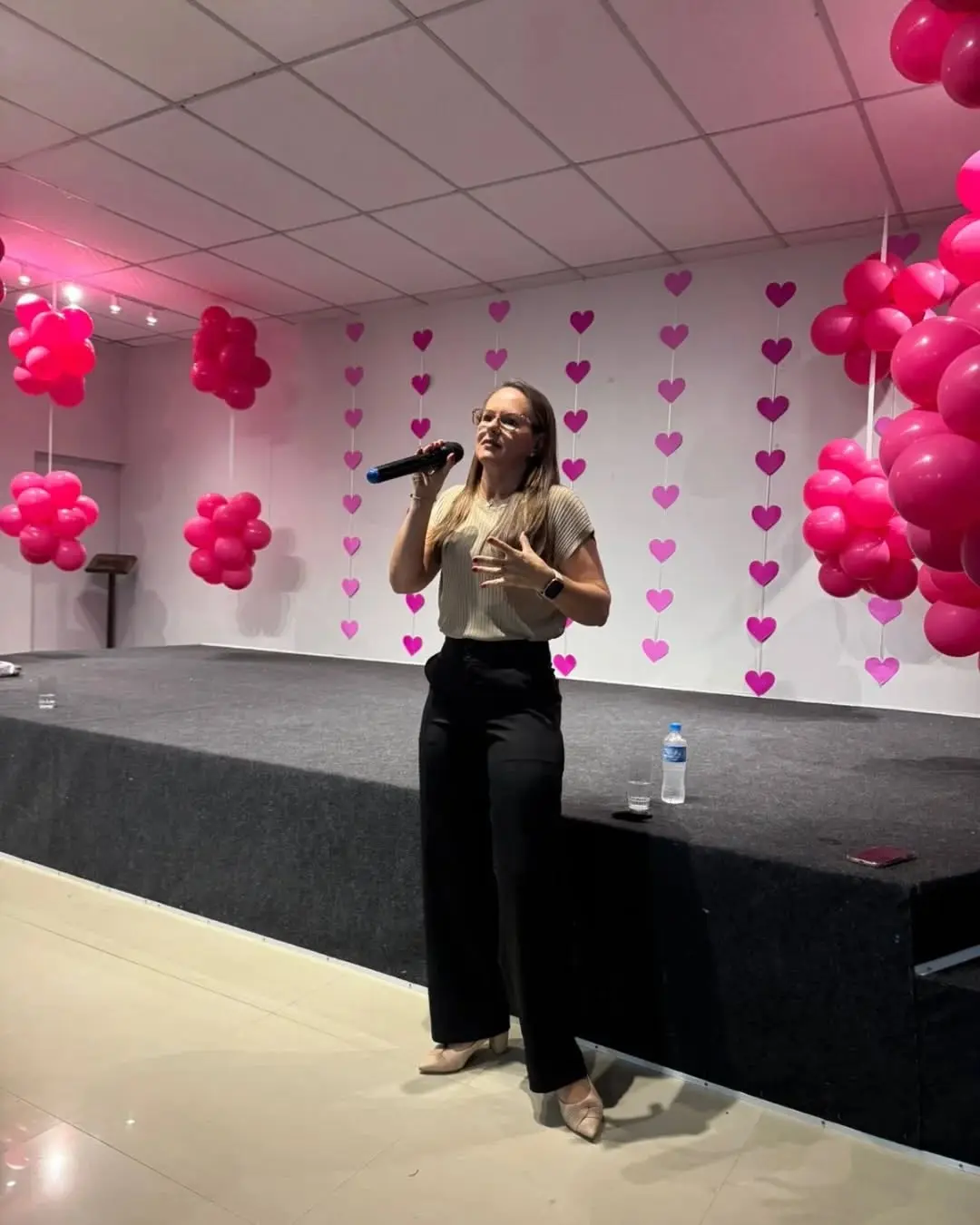 Noite das Mulheres em Três Cachoeiras: Encontro Celebra a Valorização Feminina