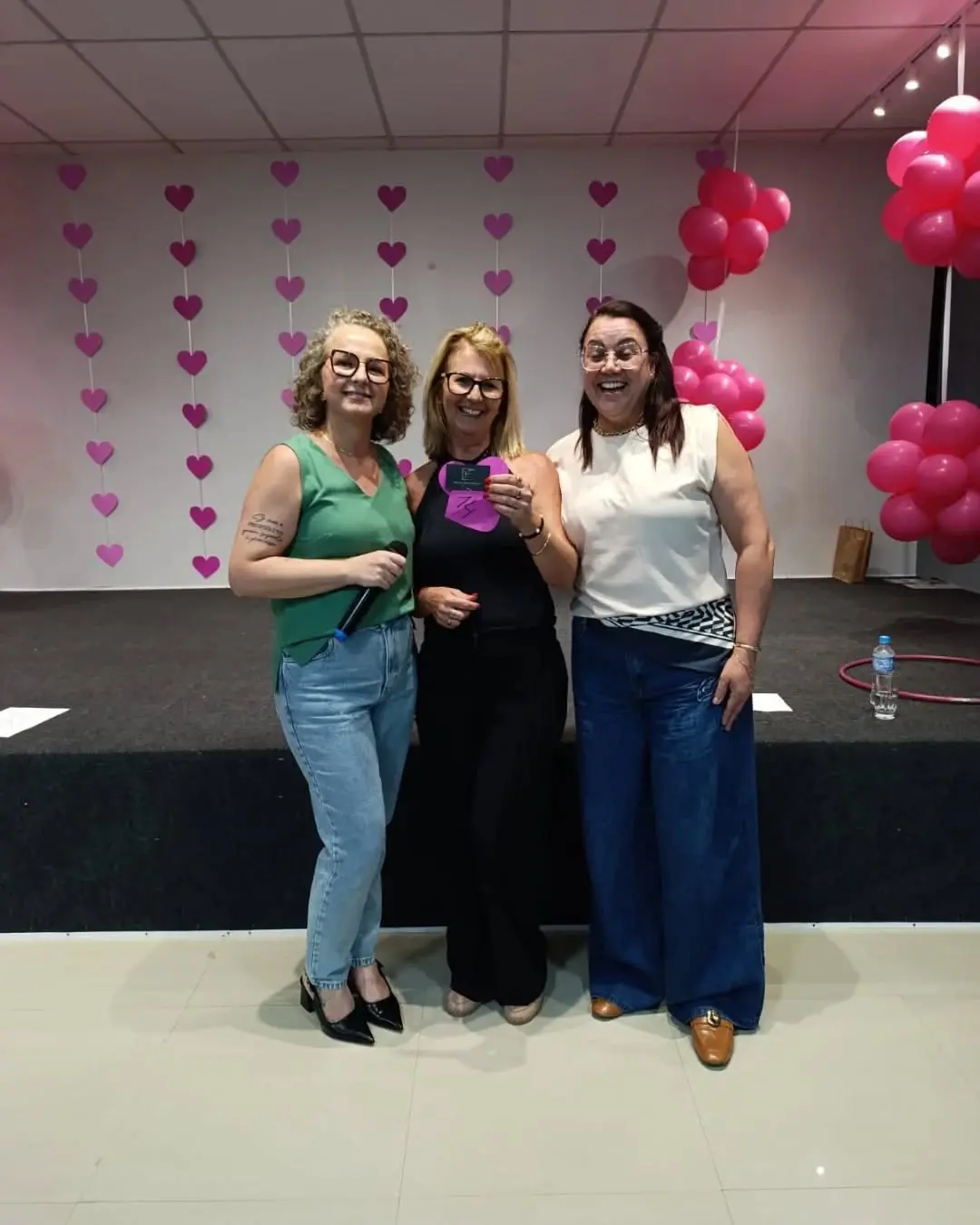 Noite das Mulheres em Três Cachoeiras: Encontro Celebra a Valorização Feminina