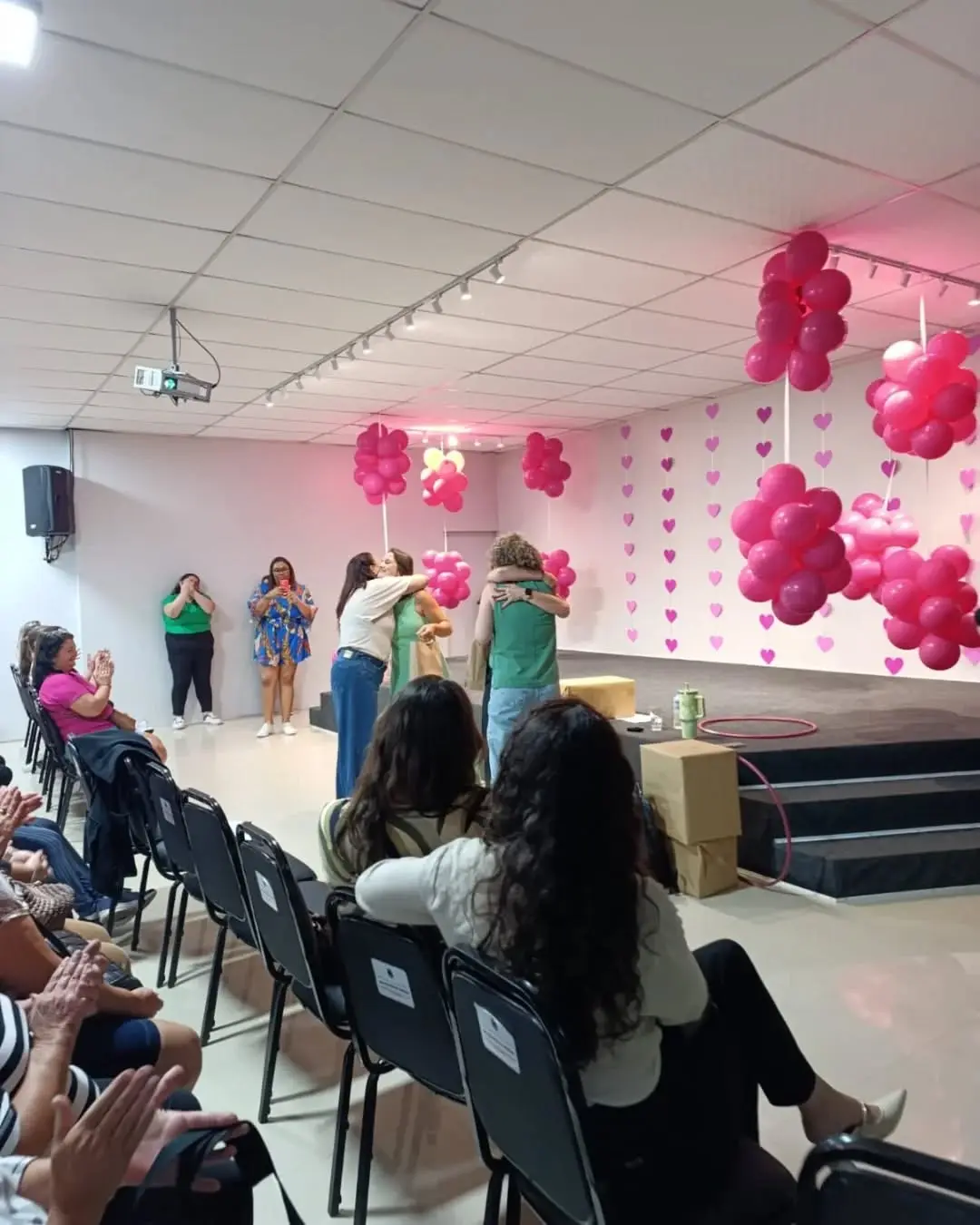 Noite das Mulheres em Três Cachoeiras: Encontro Celebra a Valorização Feminina