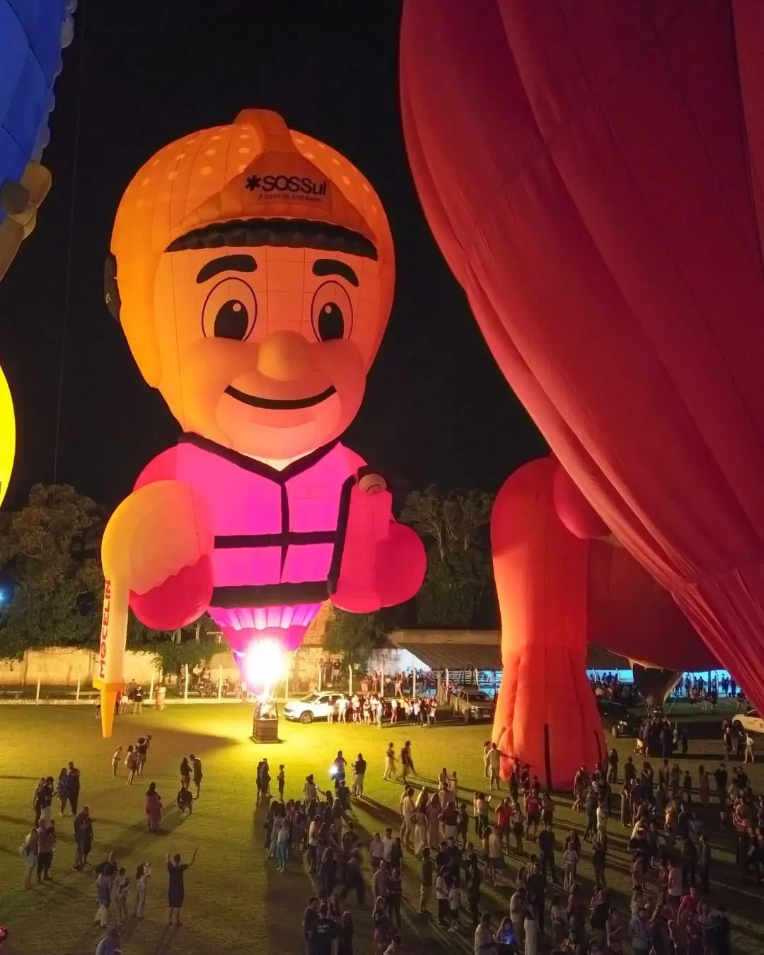 Night Glow Ilumina a Expocanyon 2026 em Praia Grande: Um Espetáculo de Cores!