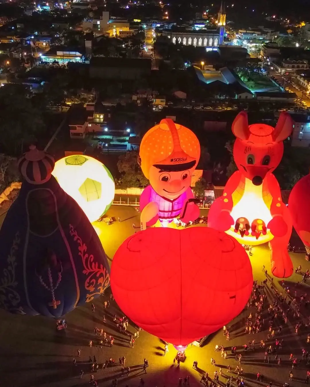 Night Glow Ilumina a Expocanyon 2026 em Praia Grande: Um Espetáculo de Cores!