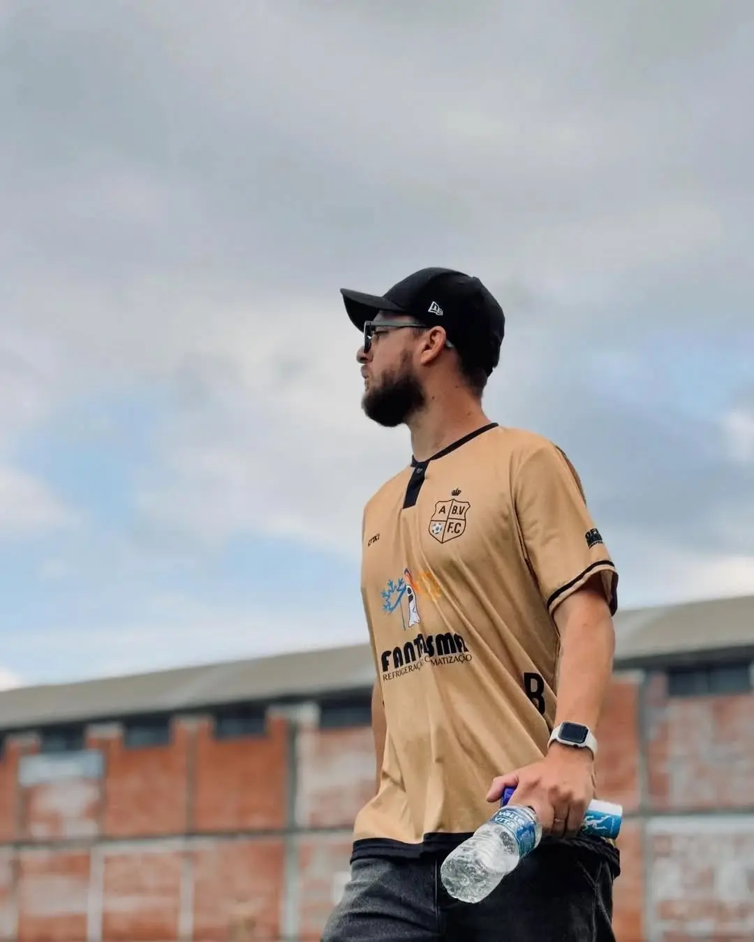 Futebol em Terra de Areia: Campeonato Municipal Agita a Comunidade Local