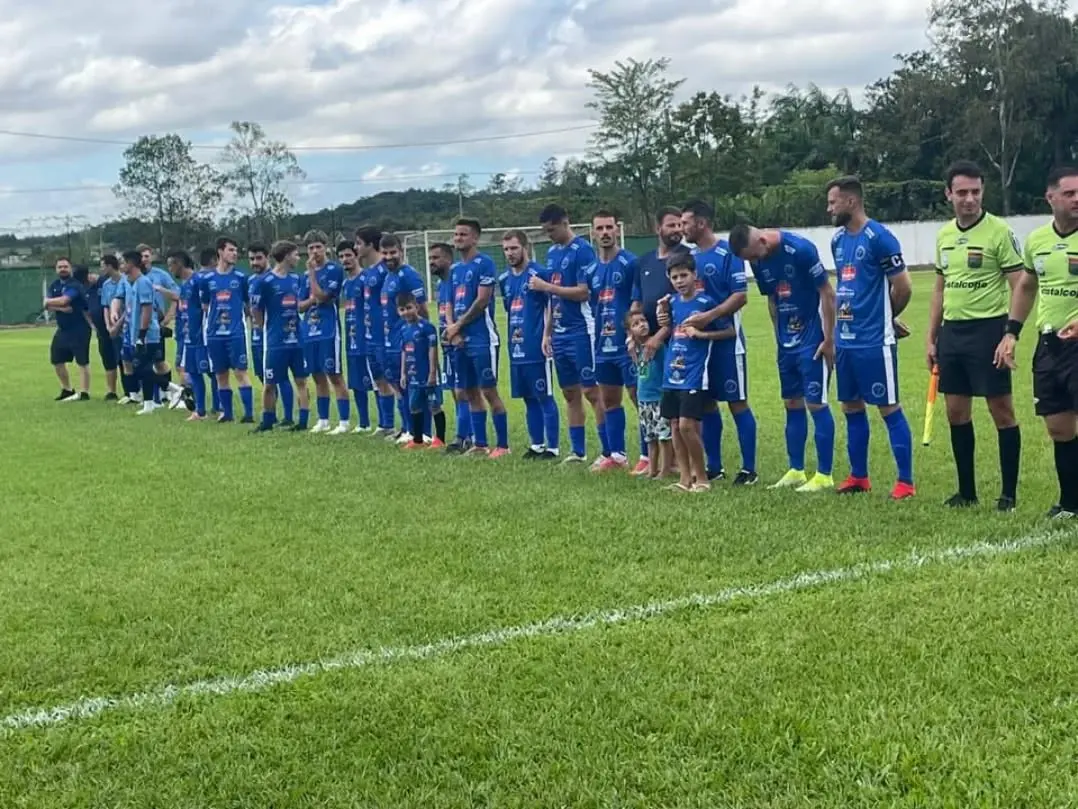 Campeonato Municipal de Futebol de Campo de Turvo 2026: Emoção e Homenagem marcam a abertura
