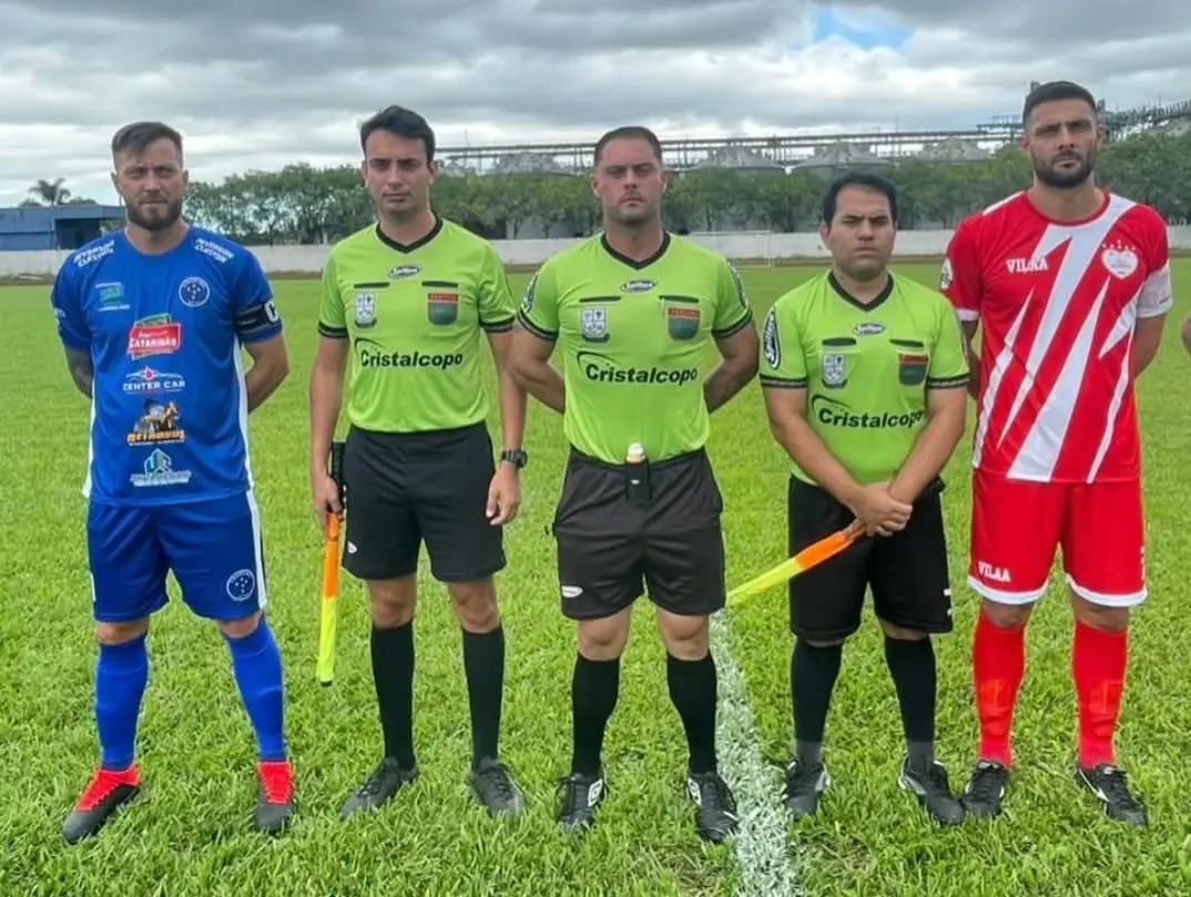Campeonato Municipal de Futebol de Campo de Turvo 2026: Emoção e Homenagem marcam a abertura