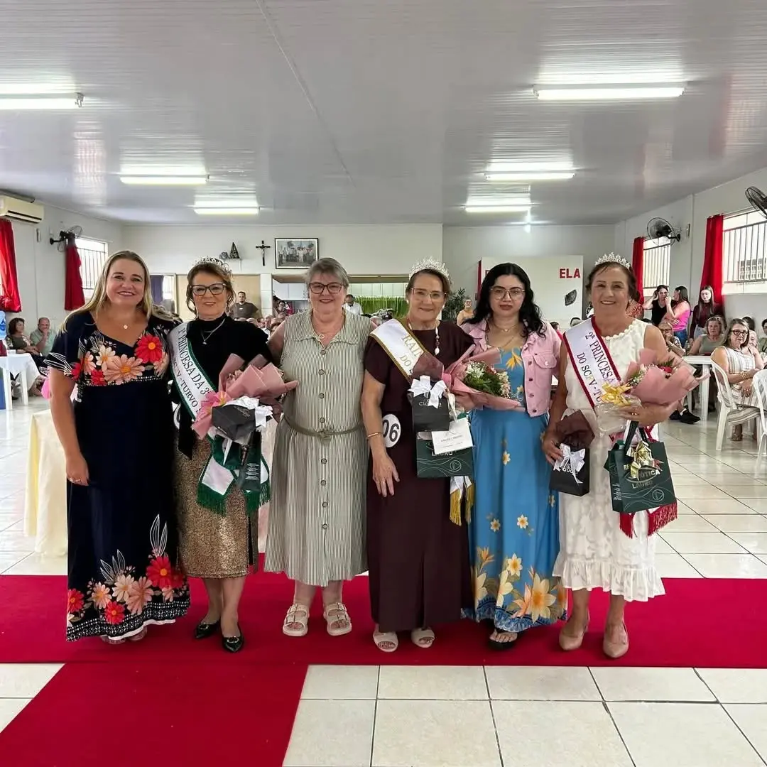 Turvo Celebra a Beleza e Experiência com a Escolha das Soberanas da Terceira Idade
