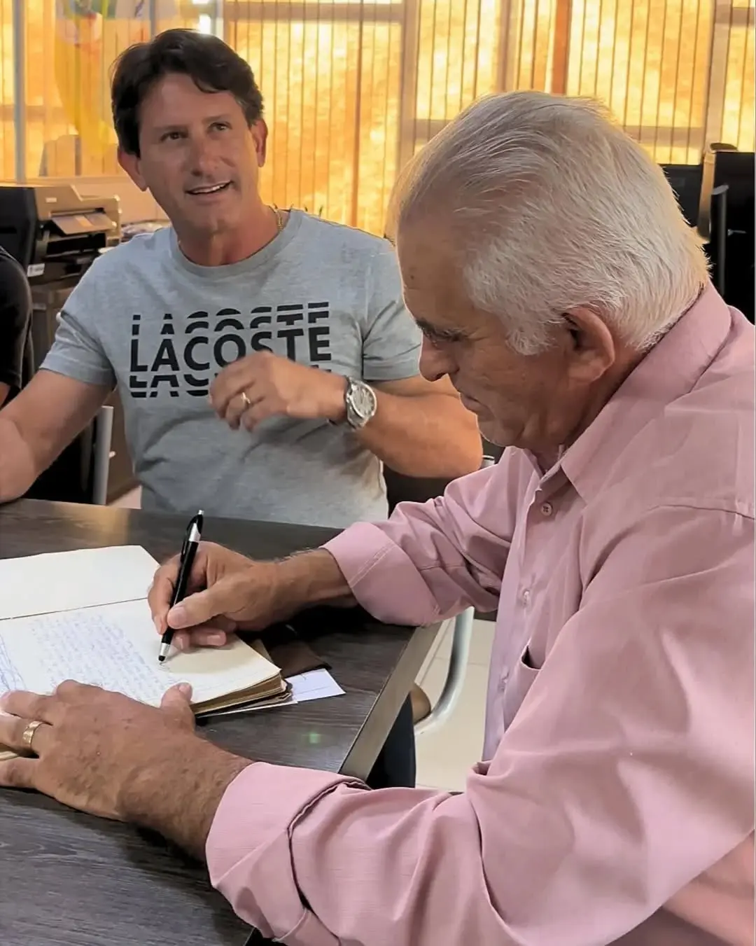 Valdomiro Novaski Retorna à Prefeitura de Capão da Canoa Após Férias