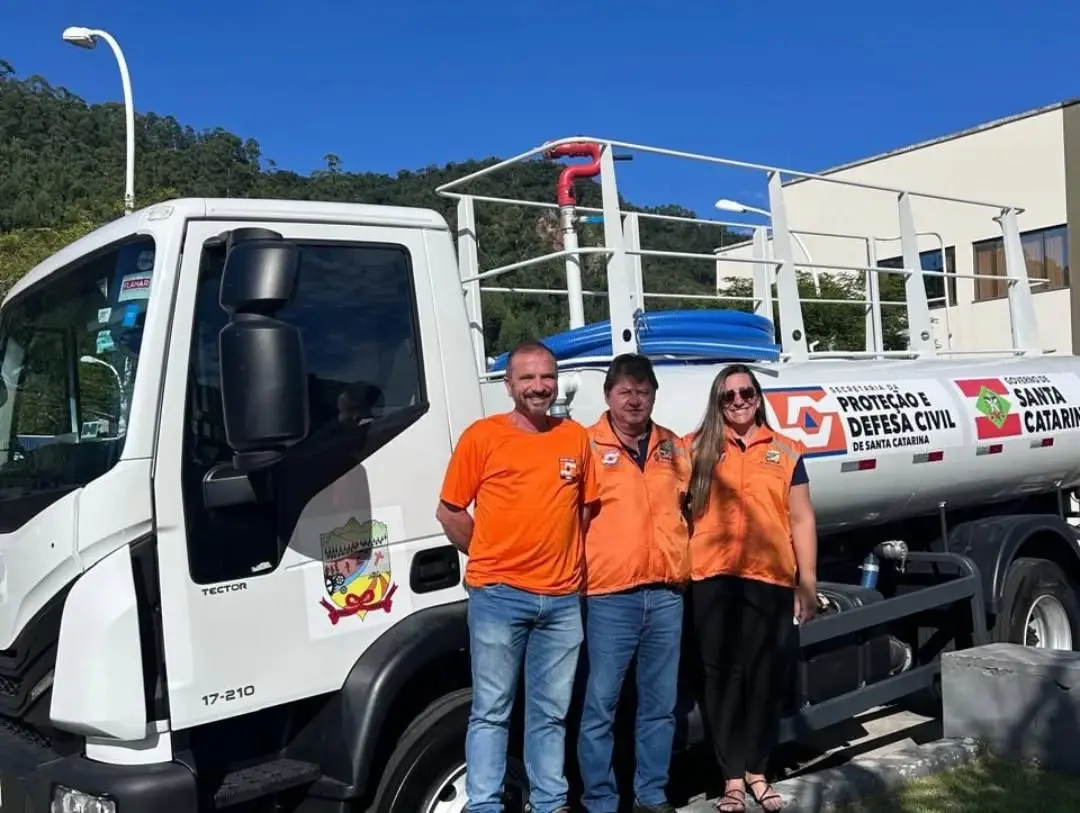 Morro Grande Garante Abastecimento: Caminhão-Pipa Reforça Combate à Estiagem