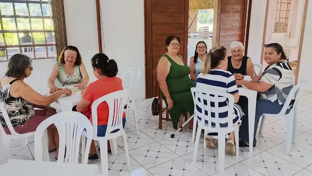Grupo da Terceira Idade de Mampituba Celebra a Páscoa com Reflexão e Convivência