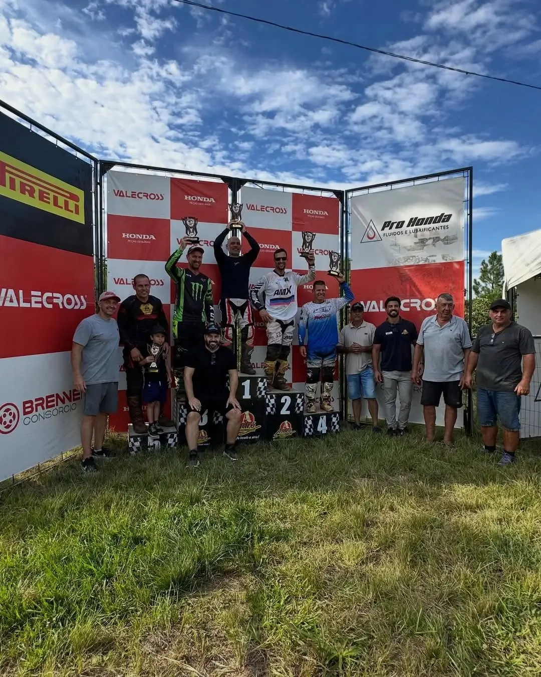 Terra de Areia Vibra com a Largada do Campeonato Pro Honda de Motocross 2026