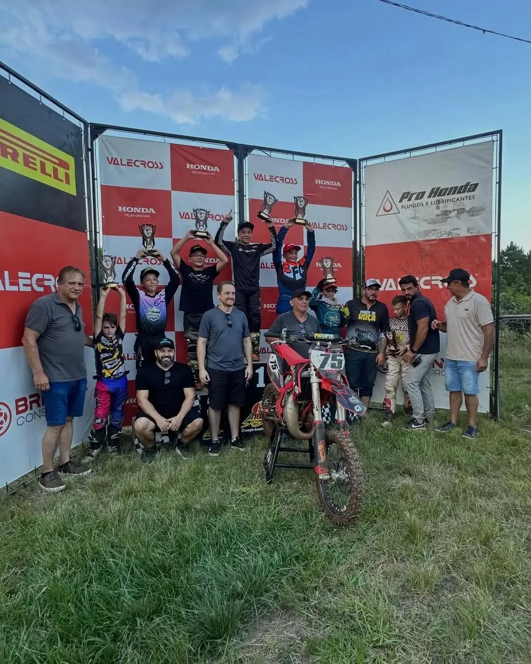 Terra de Areia Vibra com a Largada do Campeonato Pro Honda de Motocross 2026
