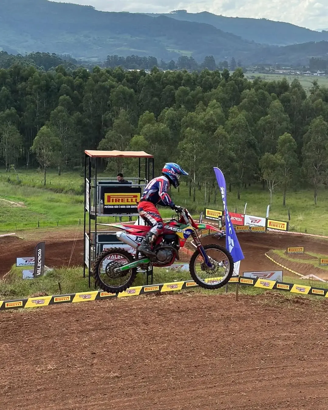 Terra de Areia Vibra com a Largada do Campeonato Pro Honda de Motocross 2026
