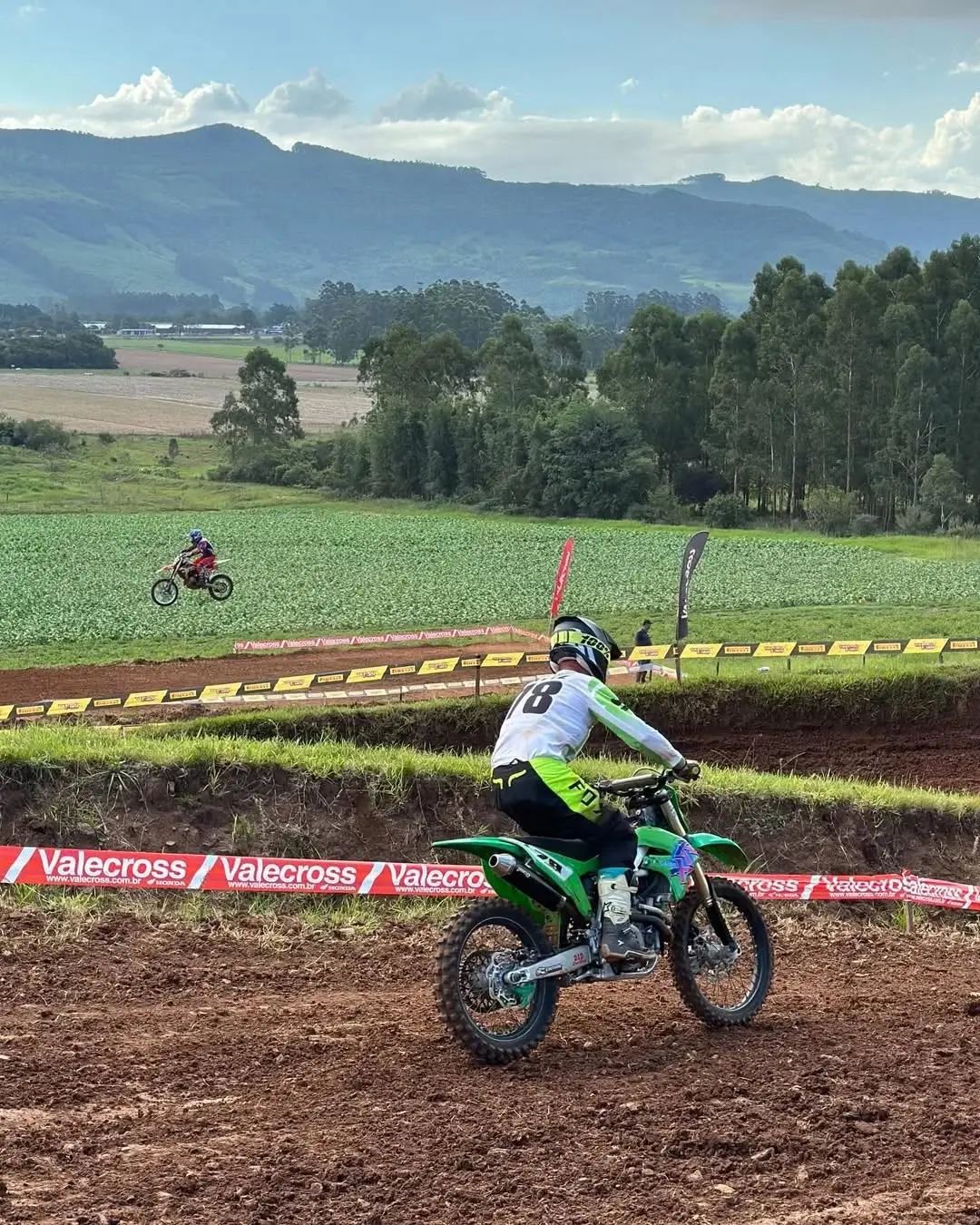 Terra de Areia Vibra com a Largada do Campeonato Pro Honda de Motocross 2026