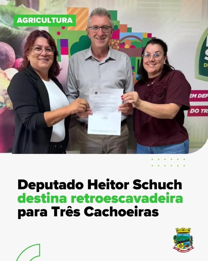 Três Cachoeiras Recebe Retroescavadeira para Impulsionar Agricultura Familiar