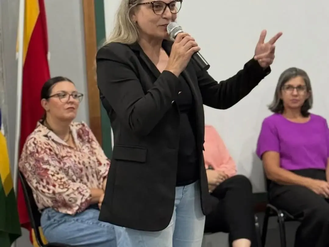 Maracajá Acolhe Jovens e Adultos de Volta à Sala de Aula com Programa EJA