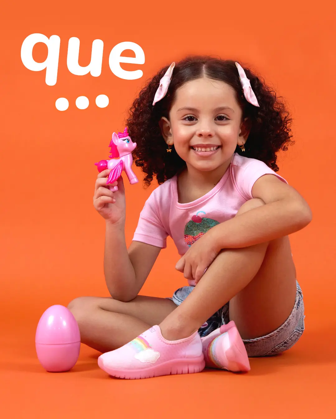 Calçados infantis que encantam: diversão e surpresas a cada passo!